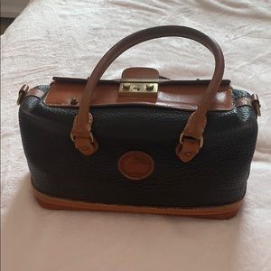 Beautiful VINTAGE DOONEY & BOURKE DOCTORS BAG